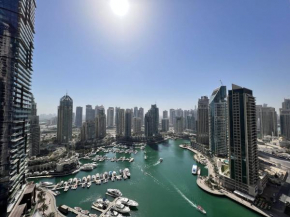 Great Marina Views Spacious and Bright Apartment